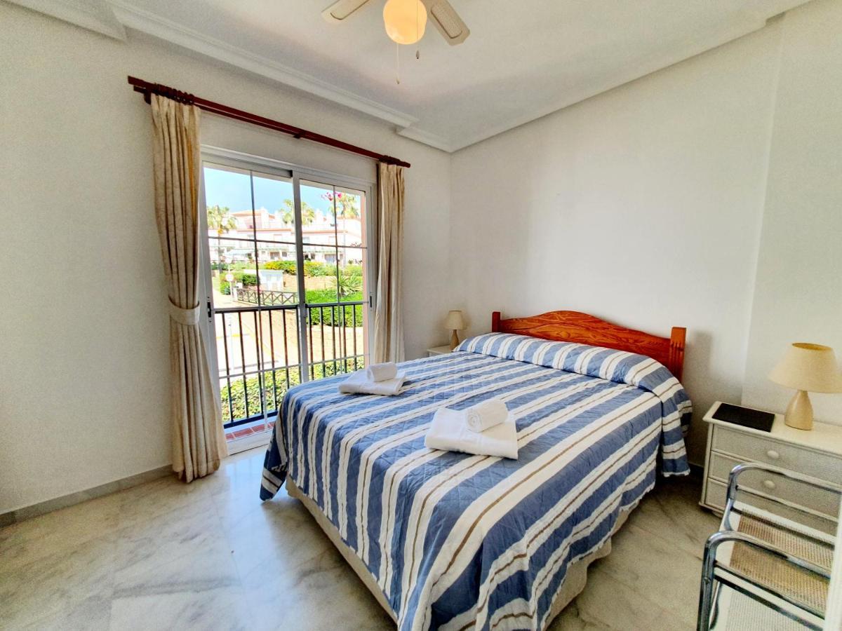 Lomas De Cabopino House Apartment Marbella Exterior photo
