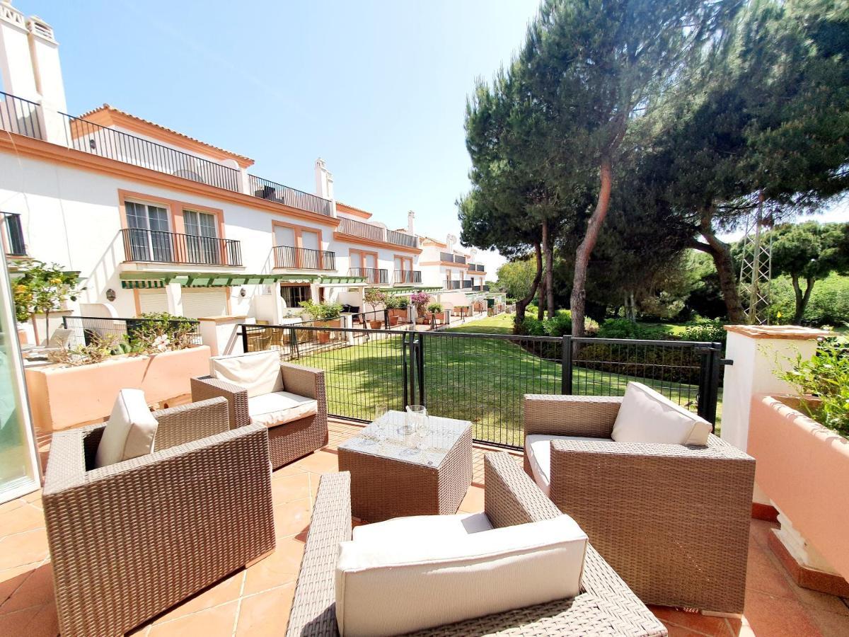 Lomas De Cabopino House Apartment Marbella Exterior photo